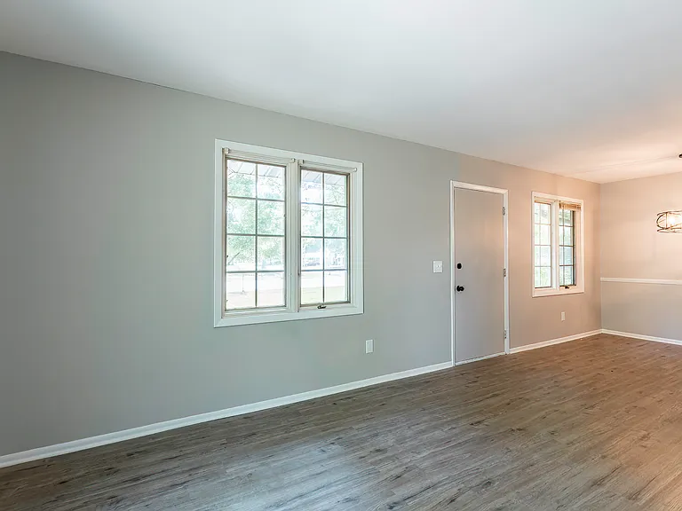 3305 Hobson Rd — Photo 5