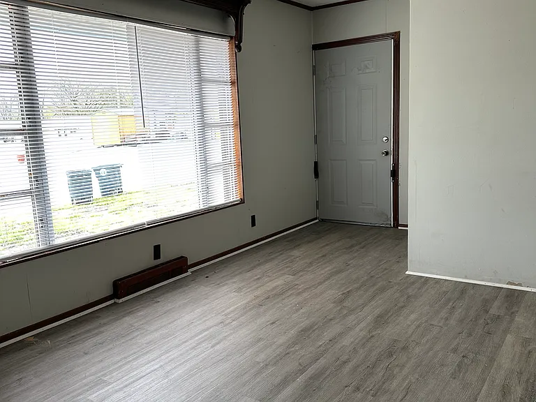 1500 Keeble St #C — Photo 7