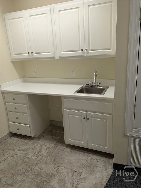 Studio, 1.0 bath, 900 sqft, $1,200 — Photo 4