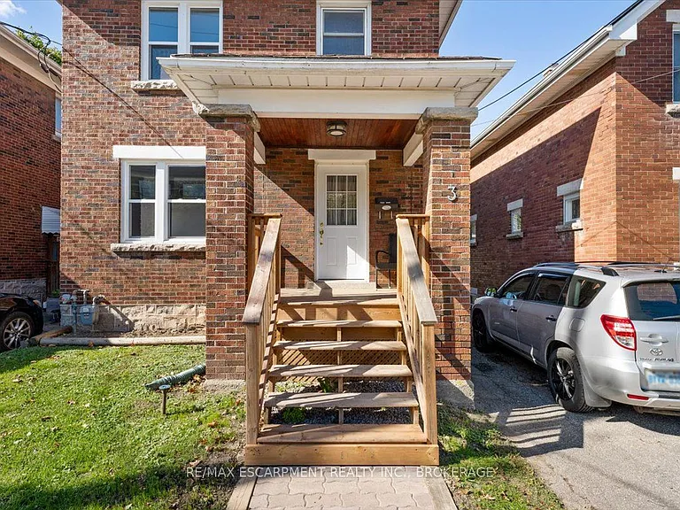 3 Carleton St S #MAIN — Photo 29