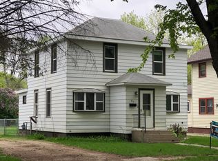 517 S 5th St, Milbank, SD 57252