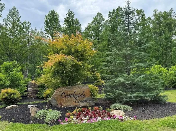 292 Creekside Ln, Talking Rock, GA 30175