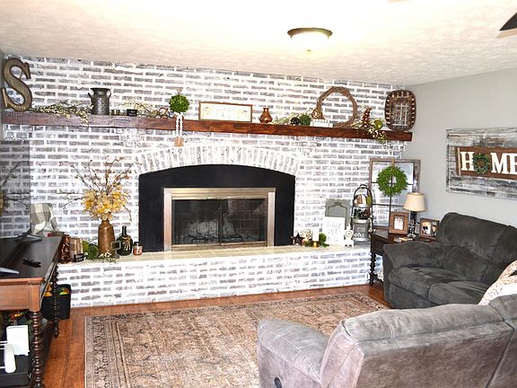 5th image of 116 W North St