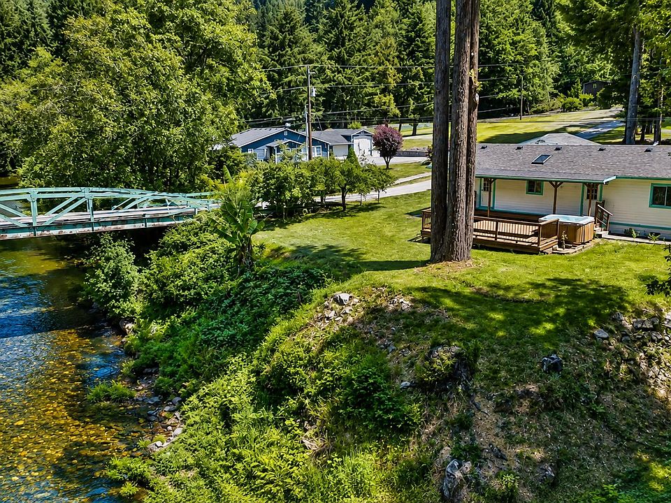1st image of 1020 Winchuck River Rd