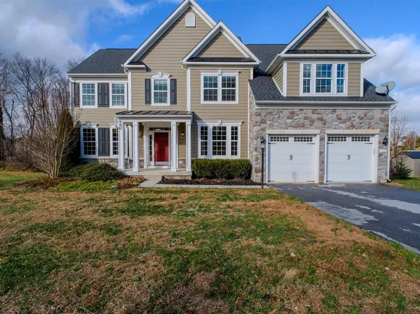 60 Horner Farm Ln, Shepherdstown, WV 25443