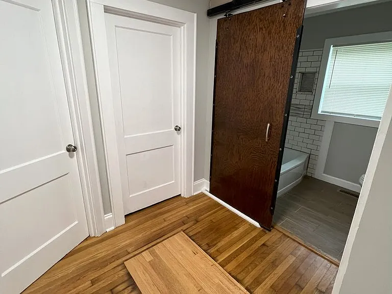 538 Hillandale St NE — Photo 5