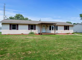 30610 Woodside Dr, Rock Falls, IL 61071