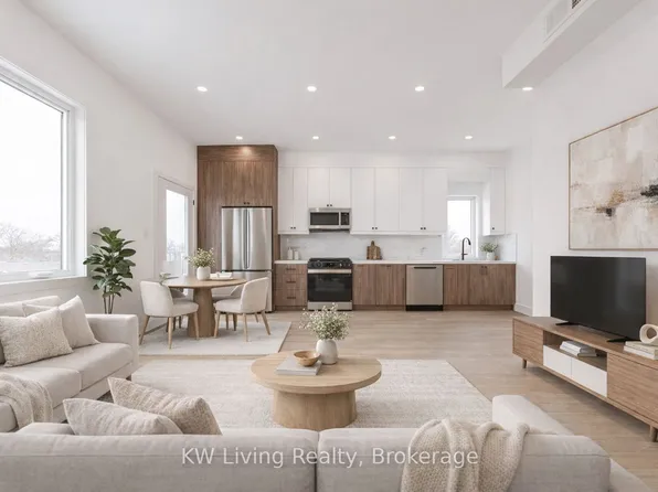 712 Eglinton Ave E, Toronto, ON