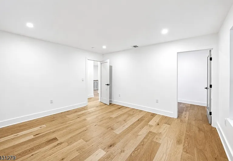 44 E Cedar St — Photo 28