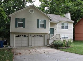 17809 E Hidden Valley Rd, Independence, MO 64057