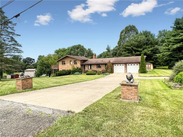 941 E Main St, Loudonville, OH 44842