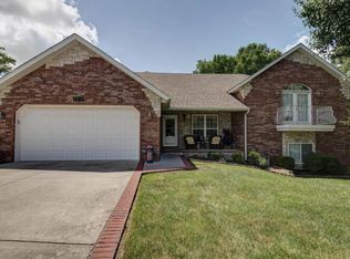 2016 N 7th Ave, Ozark, MO 65721