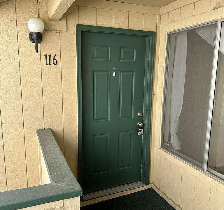 1st image of 3928 Clear Acre Ln APT 116