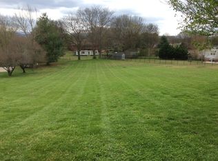 321 Woodsboro Ln, Maryville, TN 37804