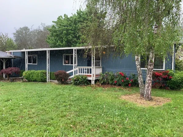 2054 Inland Way, Springfield, OR 97477