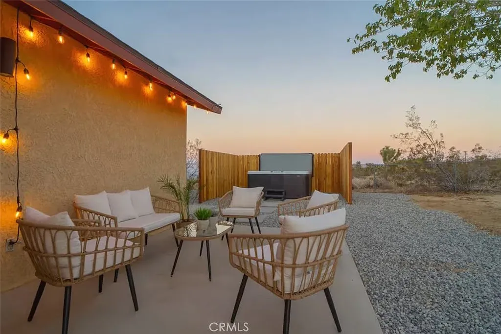Building Photo - 60231 Granada Dr