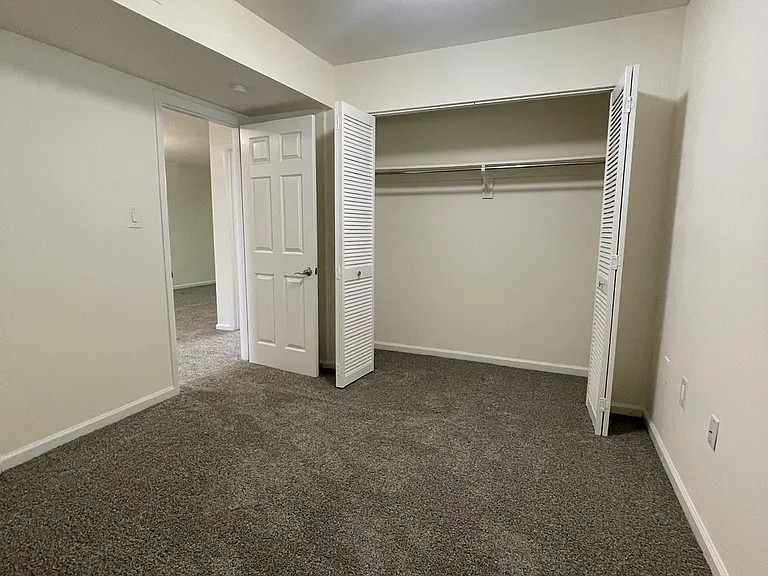 Arbor Pointe Apartments — Photo 29