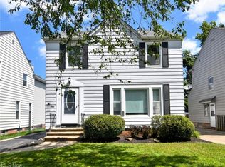 4421 Groveland Rd, University Heights, OH 44118