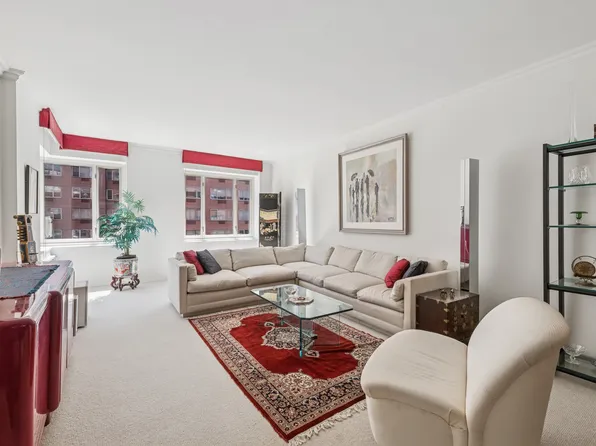 36 Sutton Place South 11A image 1 of 7