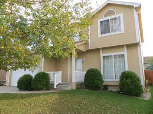 14843 Queens Dr, Omaha, NE 68116