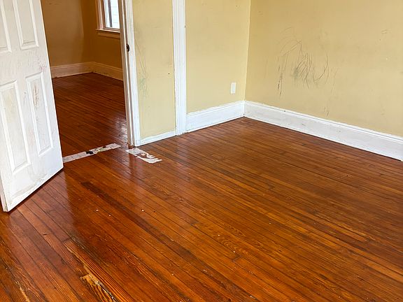 3rd image of 654 Liberty Ave #1