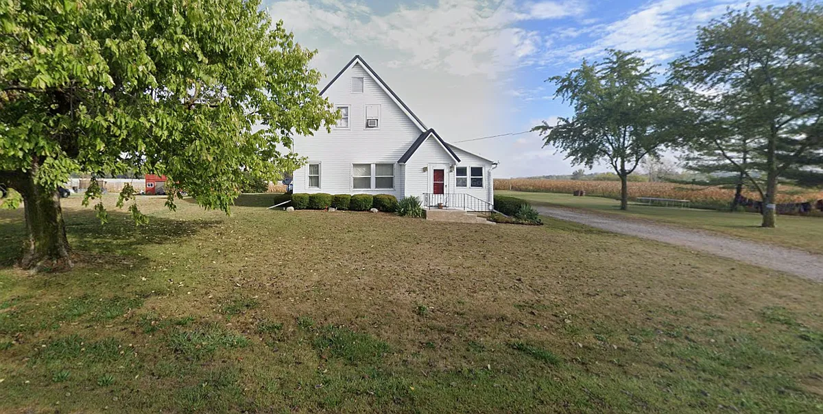 Building Photo - 8720 E 50 N