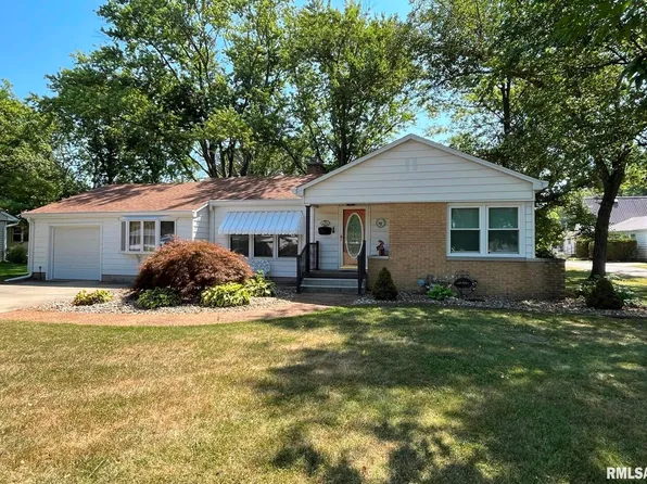 404 N Indiana Ave, Salem, IL 62881