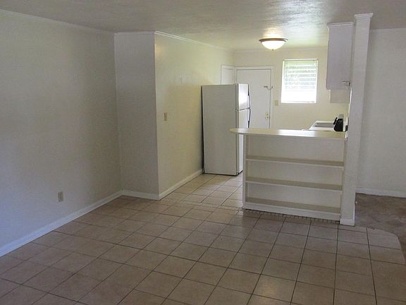 5th image of 1502 N Y St
