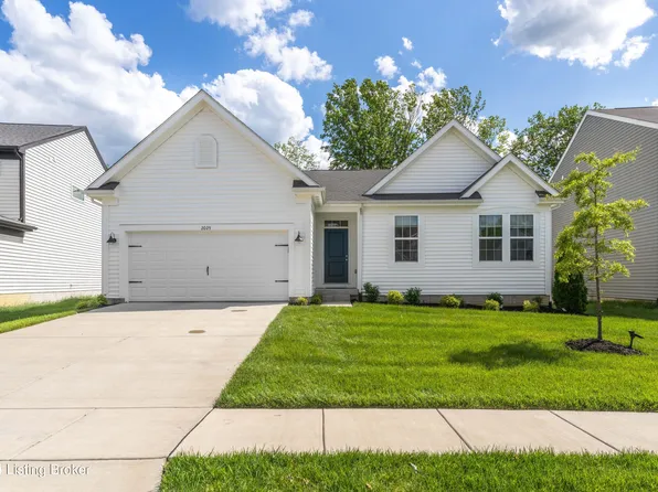 2025 Poloview Pl, Louisville, KY 40245
