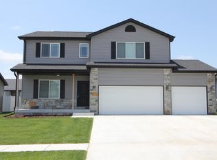 6811 N 10th St, Lincoln, NE 68521