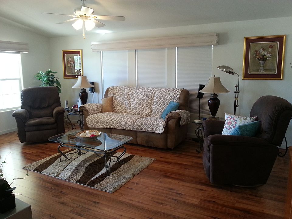 Lazyboy couch and chairs