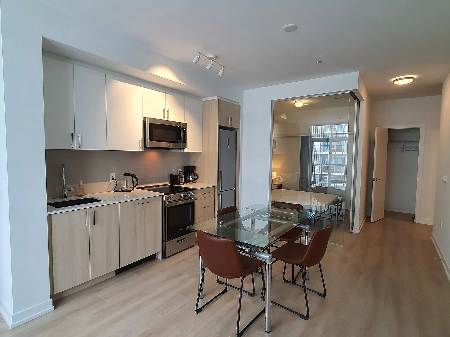 3 bed, $3,350 — Photo 2