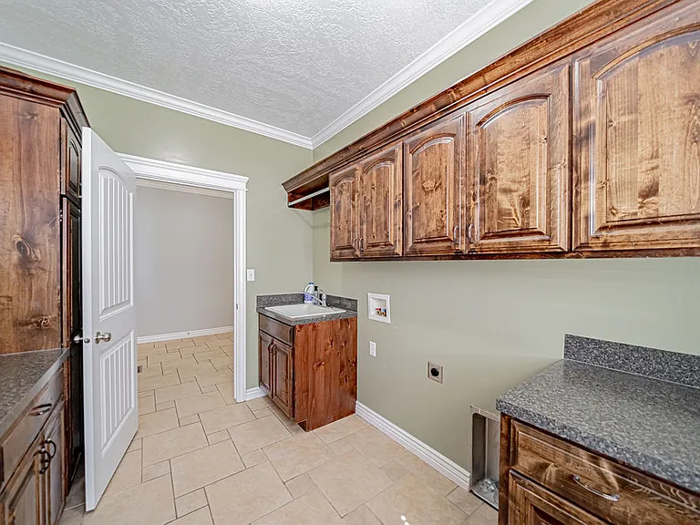 140 Casa Dr — Photo 5
