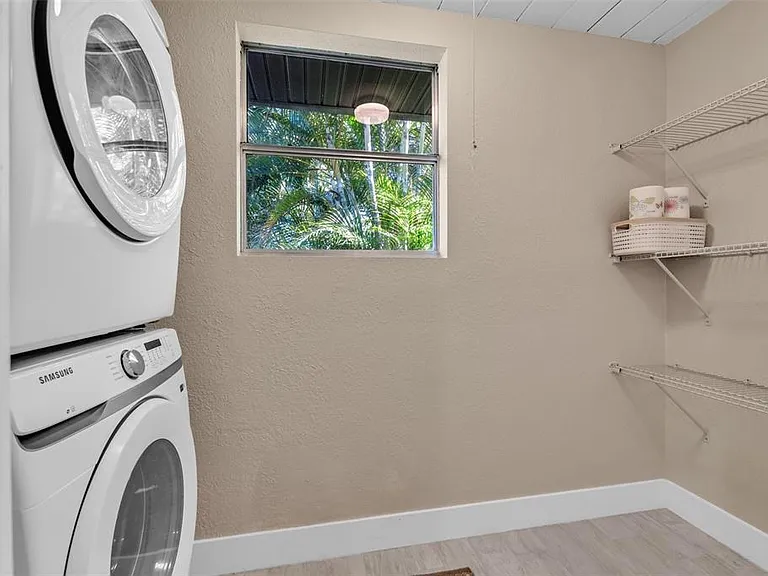 510 N Osprey Ave — Photo 37