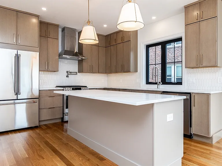 165 Campbell Ave #2 — Photo 15