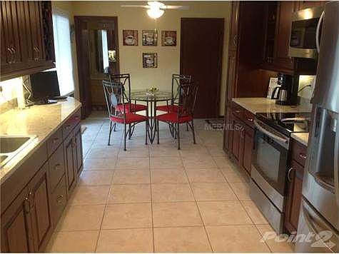 4th image of 4055 Lancaster Dr