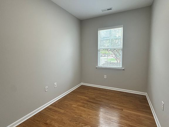 5th image of 821 Nanny Reams Ln