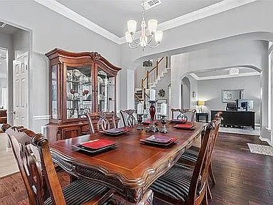 Formal dining room