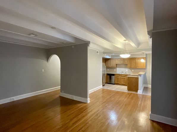910 Ward Pkwy #1