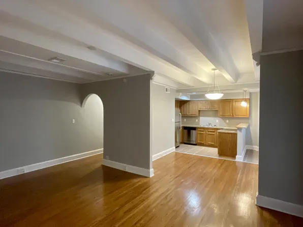 910 Ward Pkwy, Kansas City, MO