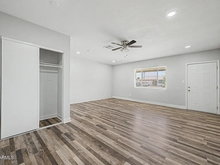 6536 W Turney Ave — Photo 34