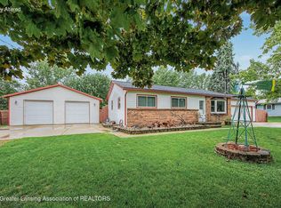 2347 Westover Dr, Ionia, MI 48846