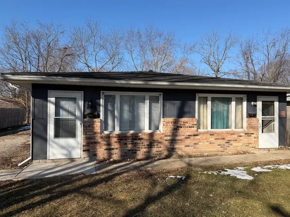 1212 James St, Danville, IL 61832