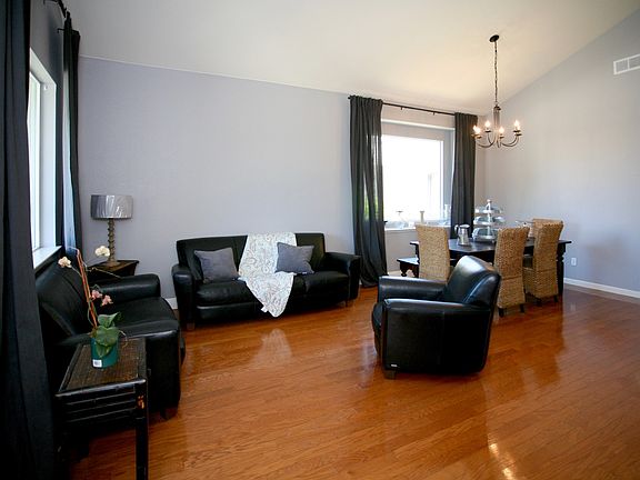 2nd image of 953 Embleton Ct