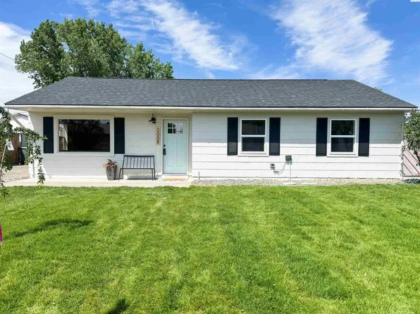 2008 Tinkle St, Richland, WA 99354