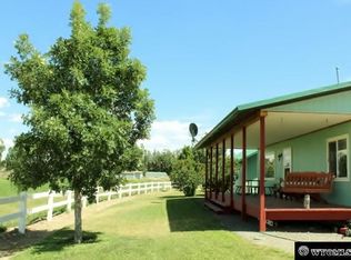 695 E Sunnyside Ln, Thermopolis, WY 82443