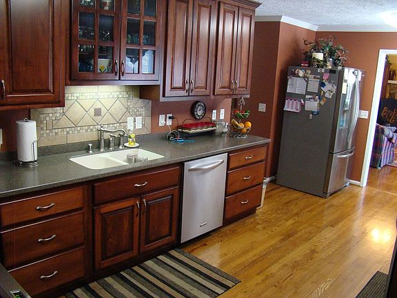 5th image of 2087 Skymont Dr