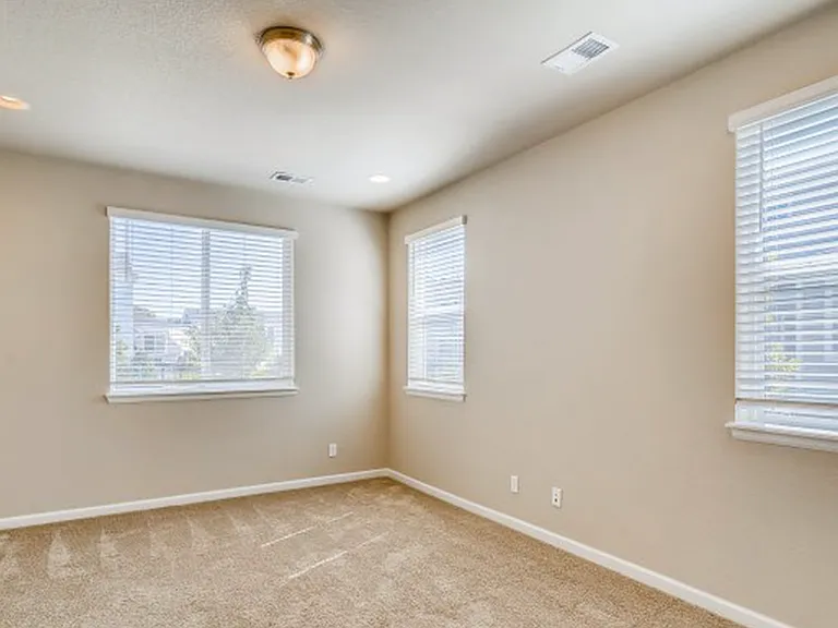 760 Stonebridge Dr — Photo 18