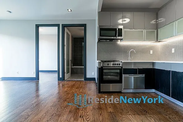 867 De Kalb Avenue #3E