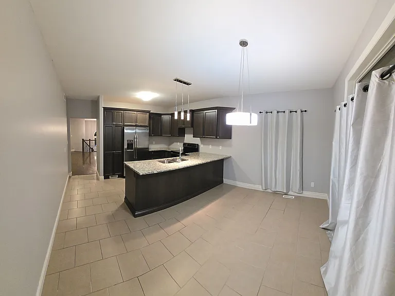 37 Stonecrest Blvd — Photo 5